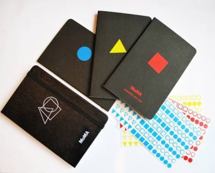 cuadernos con pegatinas