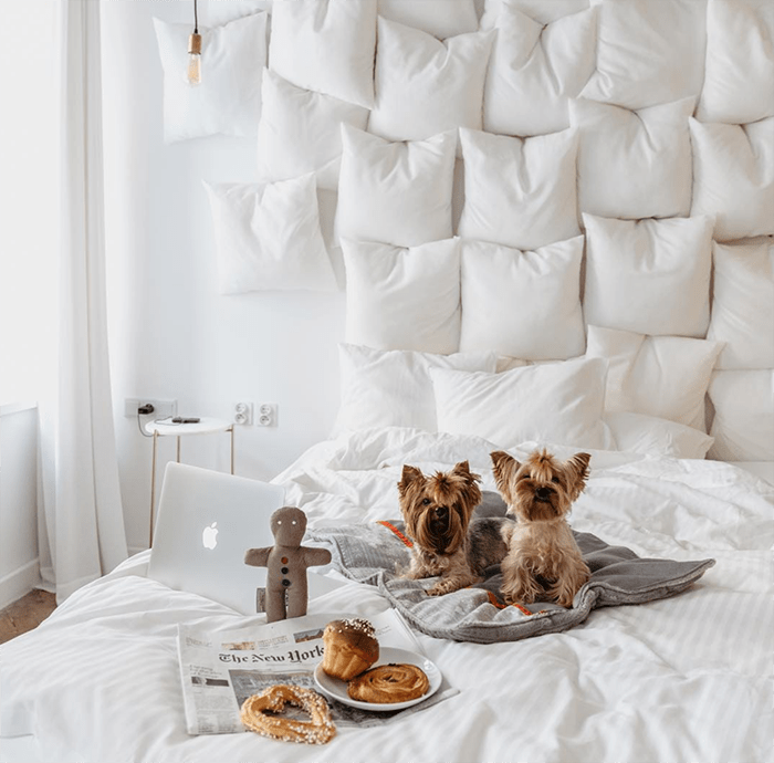 cabecero almohadones