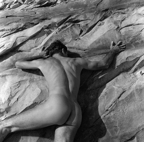 Rainwater on Oregon Beach imogen cunningham rainwater on oregon beach fotografa imogen cunningham desnudo masculino de espaldas