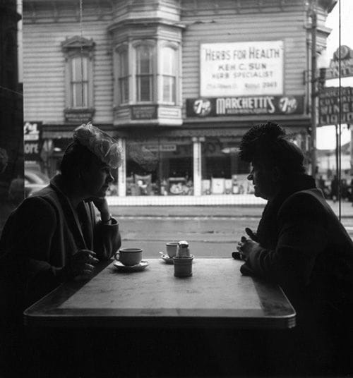 Tea at Fosters imogen cunningham tea at fosters mmujeres tomando te fotografa imogen cunningham