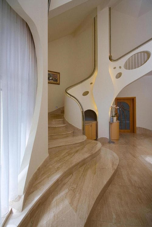 escaleras swing house