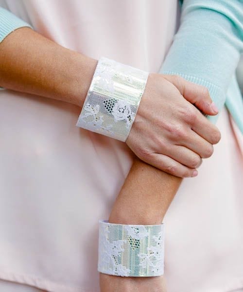 brazaletes encaje blanco