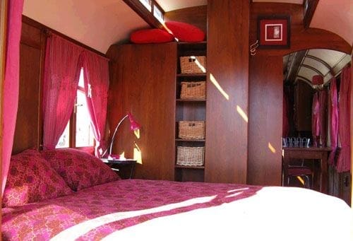 habitacion interior casa carro