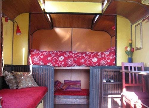interior habitacion casa carro