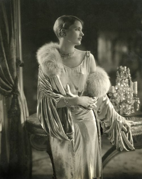 lee miller wearing a dress by jay thorpe and a necklace by marcus in conde nasts apartment 1928 edward steichen