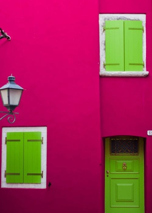 fachada rosa puerta verde pinterest