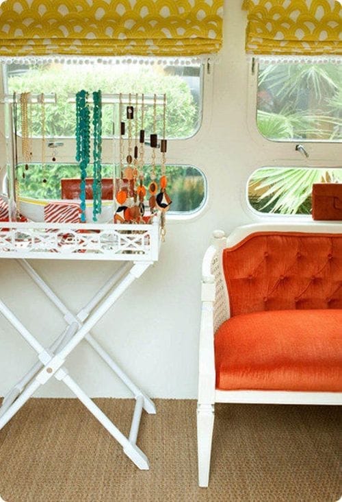 Sofá de terciopelo.