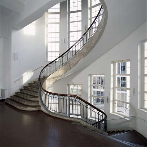 interior edificio bauhus dessau
