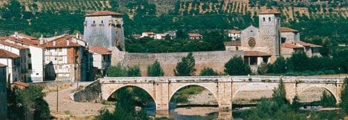 pueblo covarrubias burgos