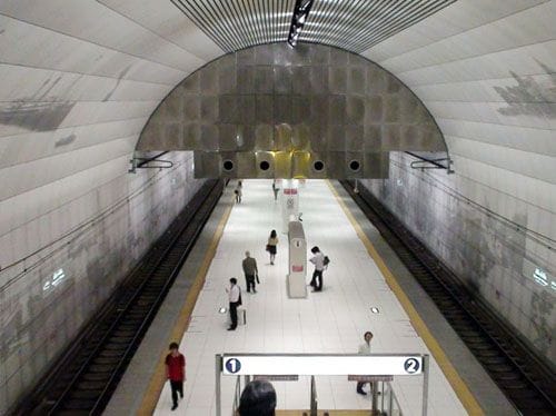 estacion motomachi chukagai japon arquitecto toyo ito