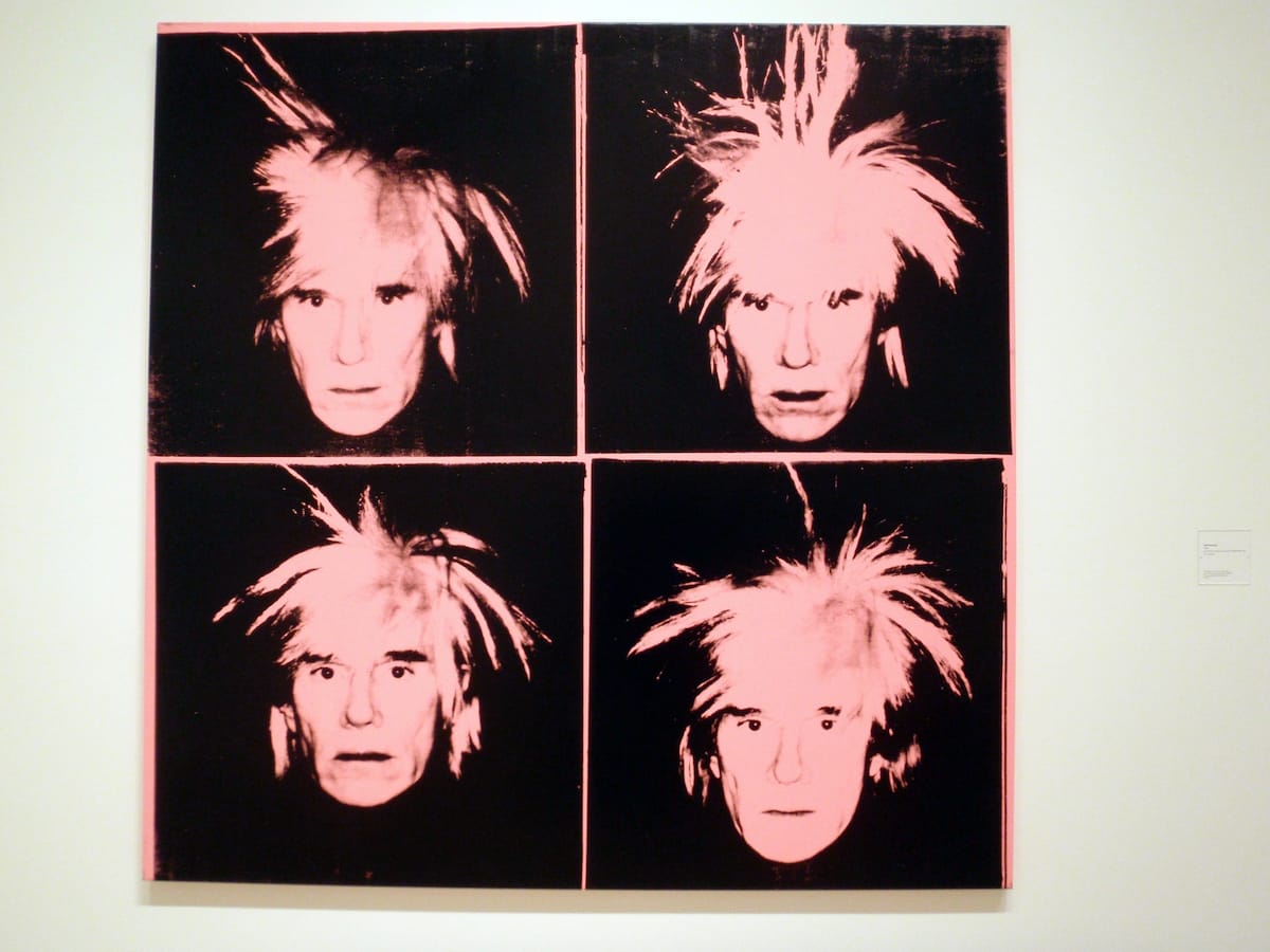 Andy Warhol autorretrato serigrafía rosa negro 1970s arte pop repetición múltiple