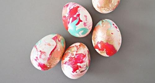 Huevos pintauñas