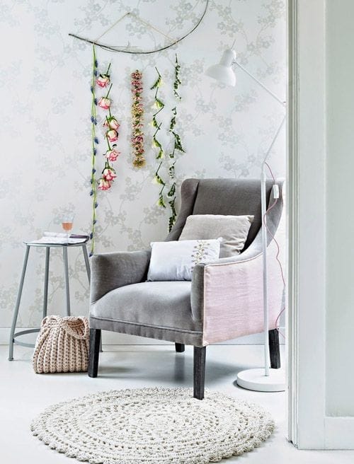 sofa en gris
