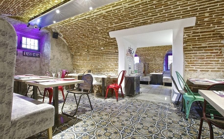 La Ccava, un local en un garaje con estilo