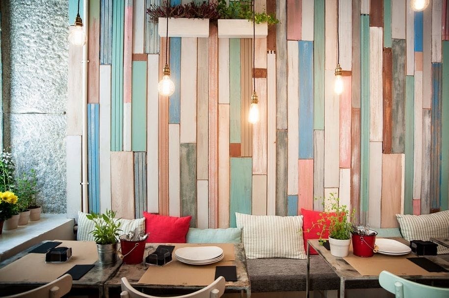 Restaurante Le Cocó, estética campestre industrial en Chueca