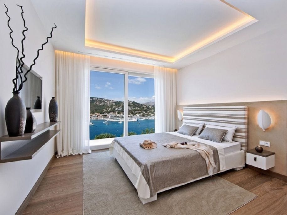 Impresionante villa española ubicada sobre un acantilado