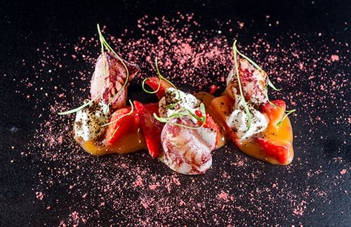 yogurt y café con chipirones de anzuelo a la llama directa del