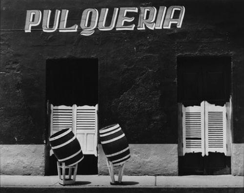 Manuel Carrillo, "Barriles borrachos-Pulquería". Toluca, 1970. De la muestra "Mi querido México. Obras de la colección de Bank of America Merrill Lynch"