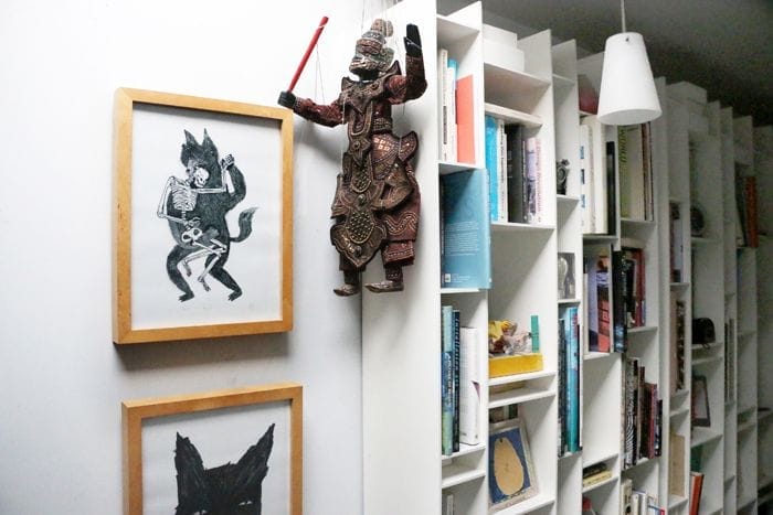 adornos y libros de viajes