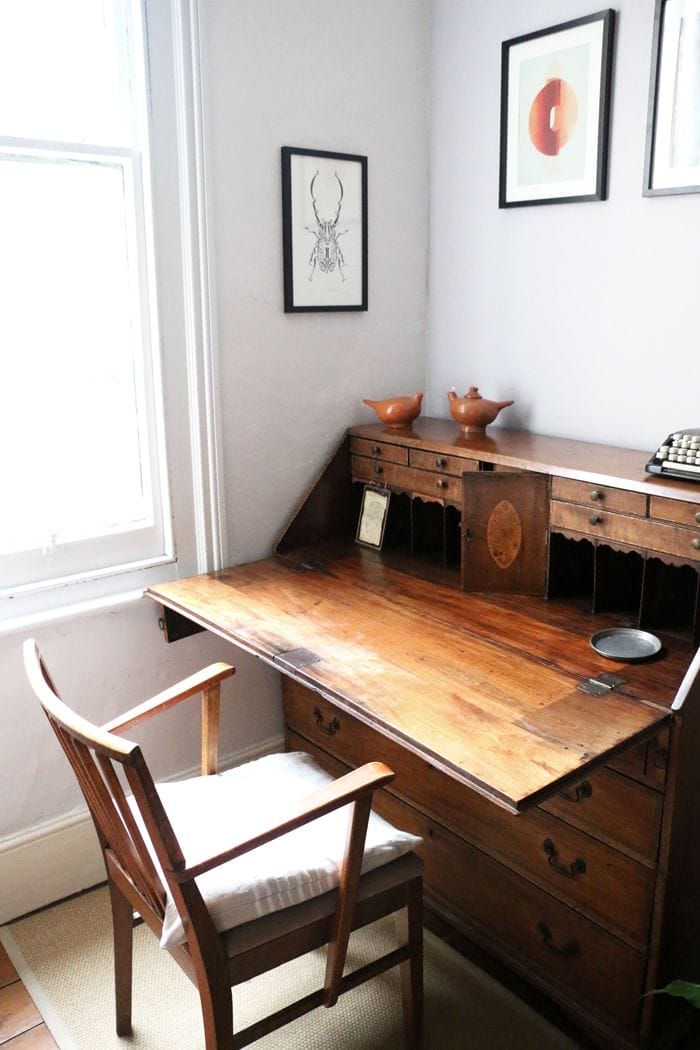 escritorio madera clasico