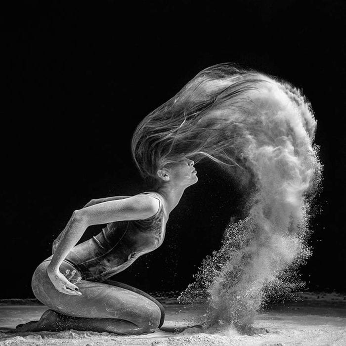 bailarina con pelo harina