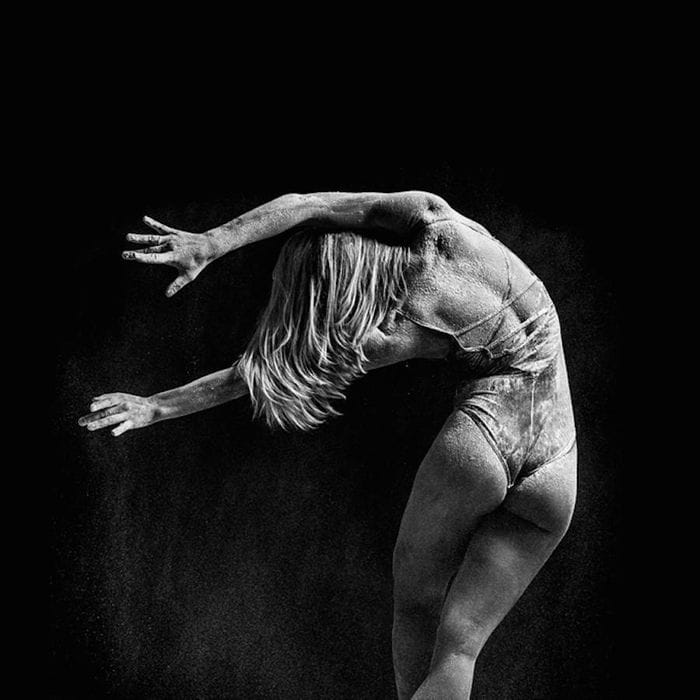 contorsion bailarina cubierta harina