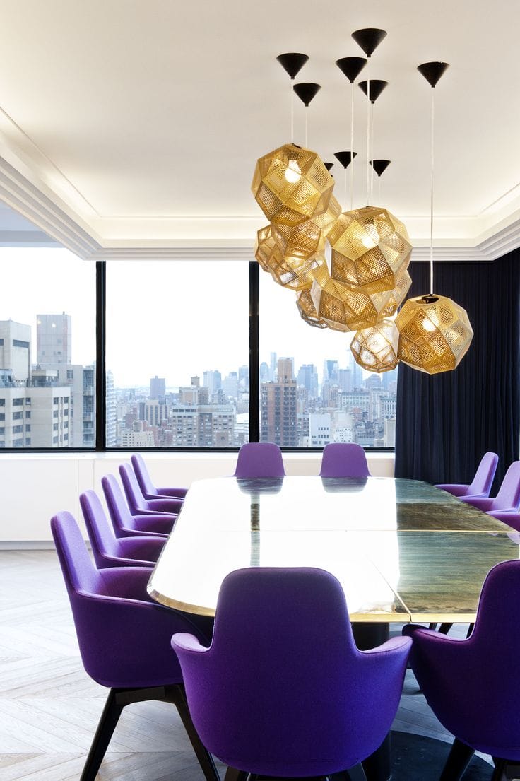lampara etch shade tom dixon cobre dorada de techo sala de reuniones decoracion
