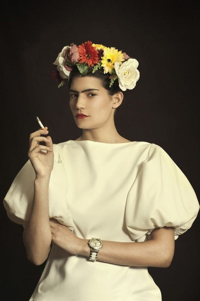 fotografia frida kahlo corona flores fotografa argentina romina ressia foto que parece un cuadro pictorica