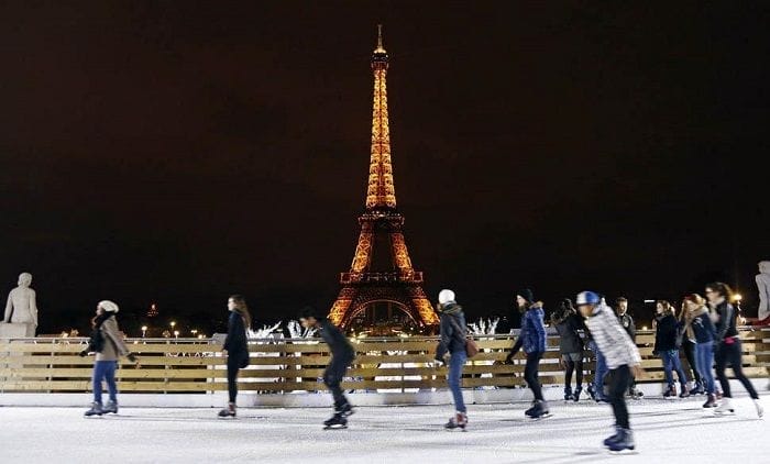 torre eiffel en navidad