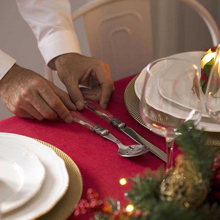 DIY de decoración para crear mesas de Navidad con diferentes estilos