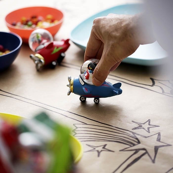 DIY de decoración para crear mesas de Navidad con diferentes estilos