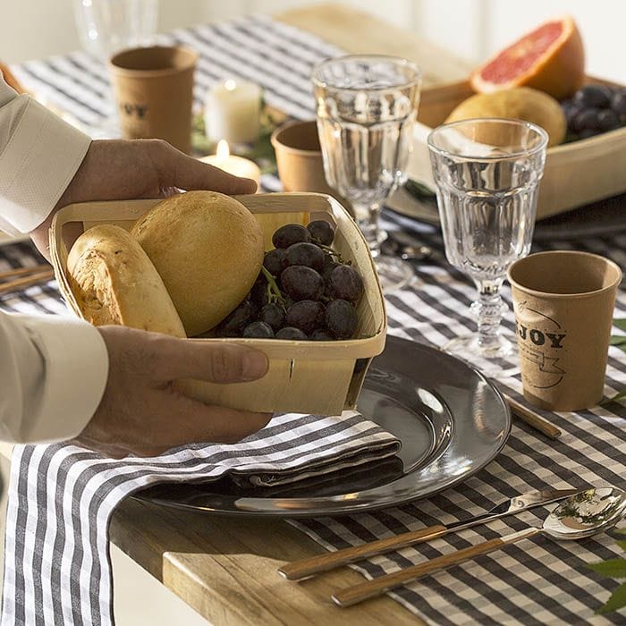 DIY de decoración para crear mesas de Navidad con diferentes estilos