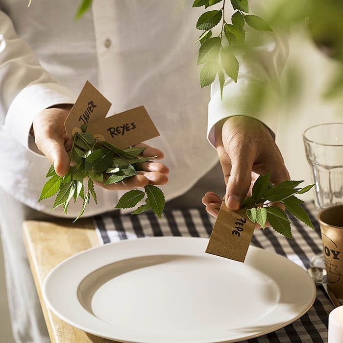 DIY de decoración para crear mesas de Navidad con diferentes estilos