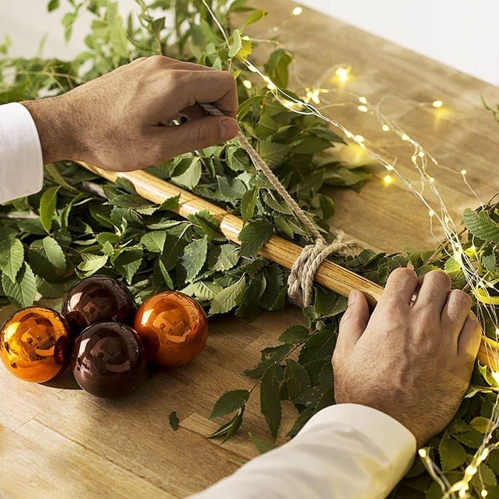 DIY de decoración para crear mesas de Navidad con diferentes estilos