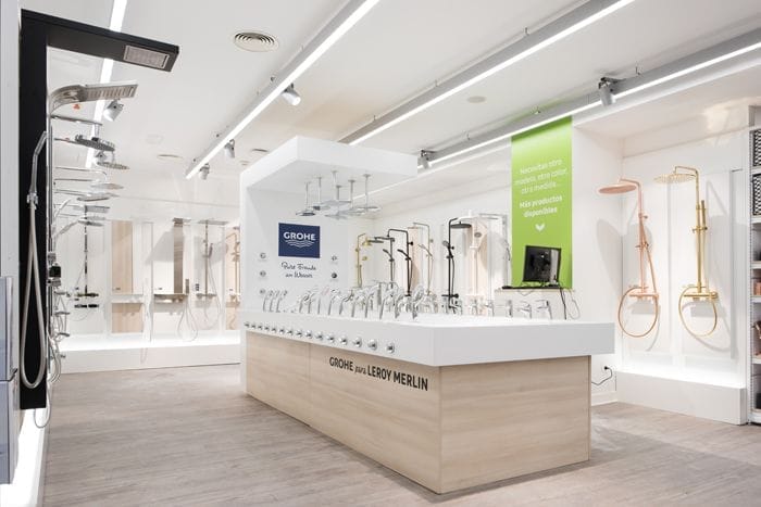 muestra de griferia baño