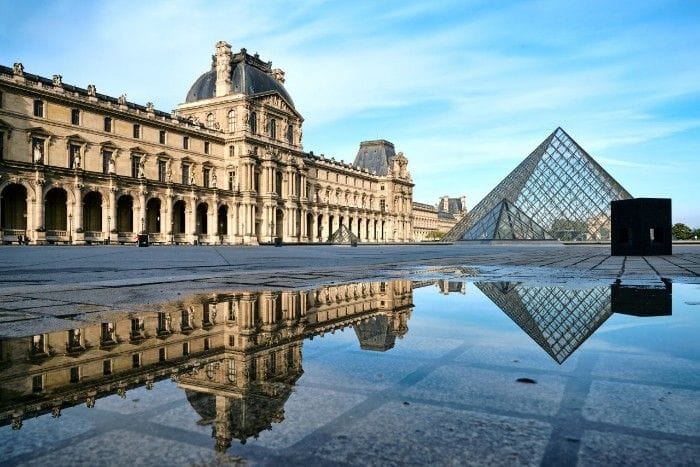 El Museo del Louvre, un edificio con siglos de historia