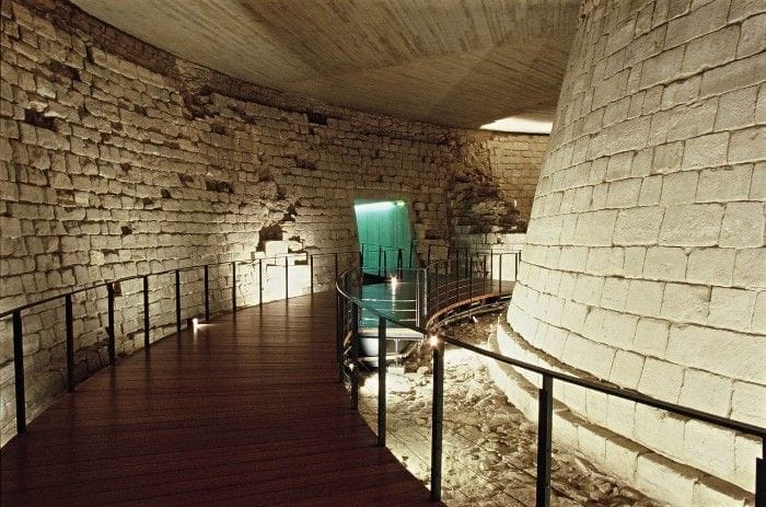 El Museo del Louvre, un edificio con siglos de historia