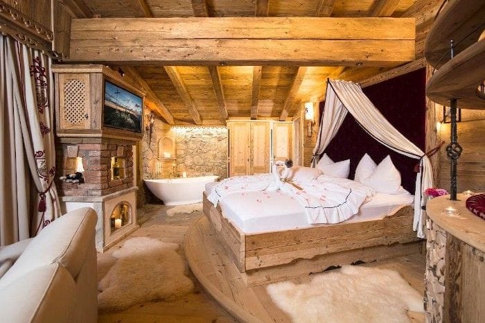 Aprovecha la última nieve del año alojándote en estos maravillosos chalets de Los Alpes