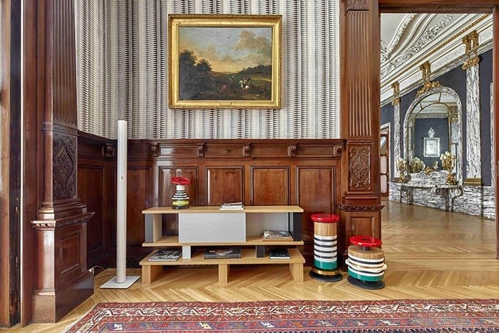 edificio clasico diseño memphis