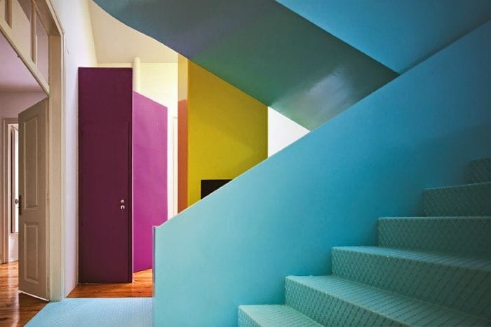 interior casa colores llamativos