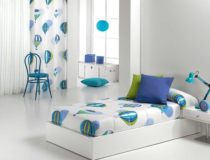 colcha ajustable globos niños