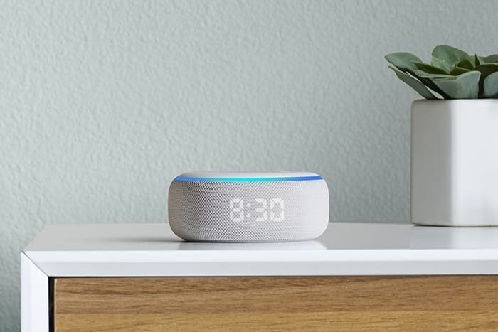 reloj altavoz amazon