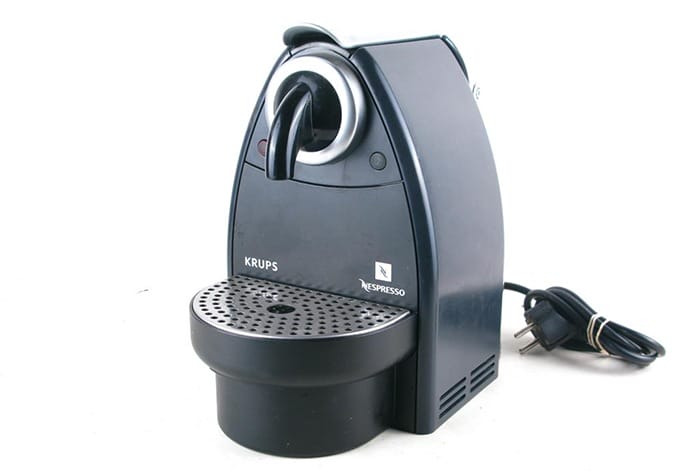 nespresso cafetera capsulas negra