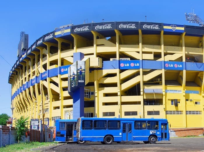 estadio futbol buenos aires amarillo azul
