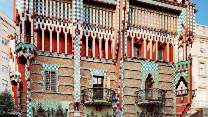 fachada casa vicens