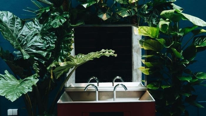 Lavabo de Hotel esqina Metropolitan Lodge