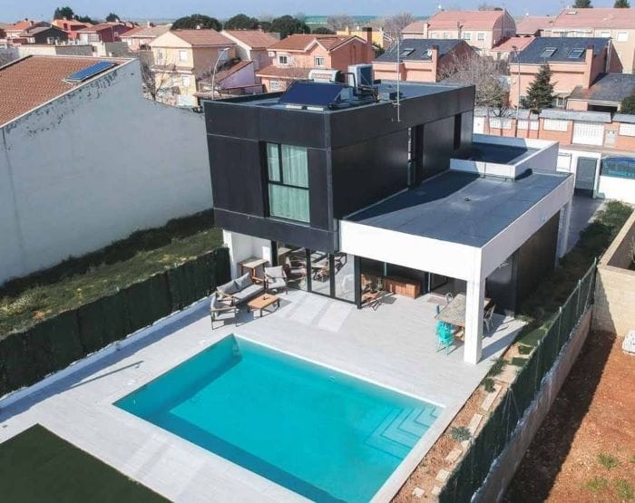 Casa prefabricada con piscina
