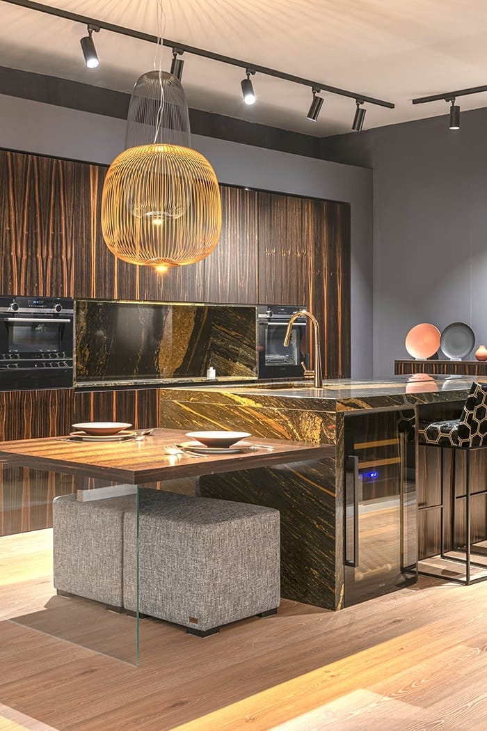 cocina moderna de diseño tonos marrones