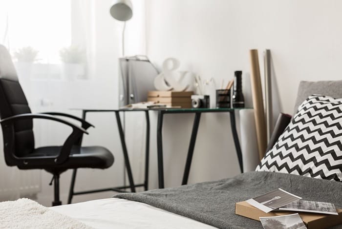 oficina en dormitorio