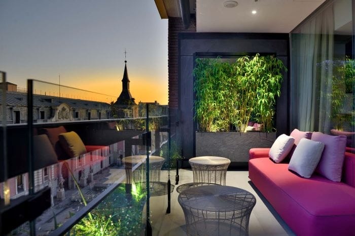 Terraza con vistas como ganadora de Premios Best of Houzz 2021